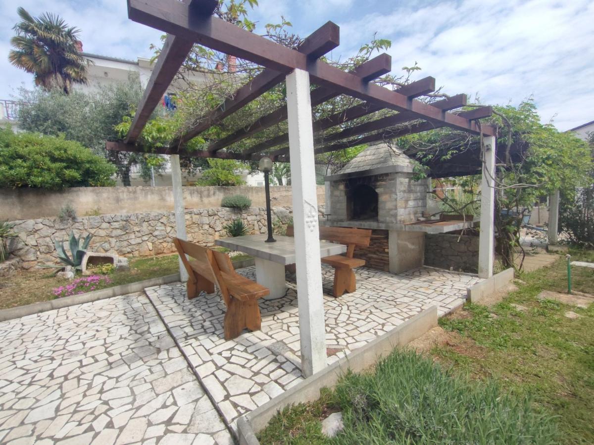 Apartment Alafetic Veglia Exterior foto